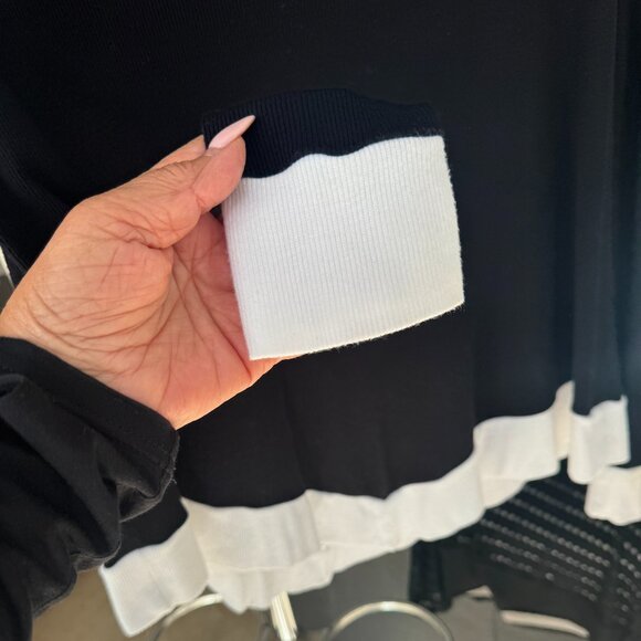 Womans Inc Long Sleeve Top with point - Picture 7 of 7